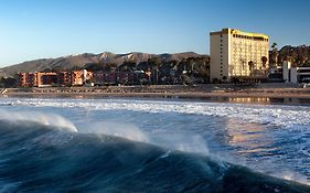 Crowne Plaza Ventura Beach